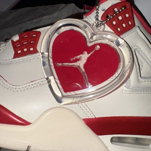 Jordan Air Retro 4 Valentines